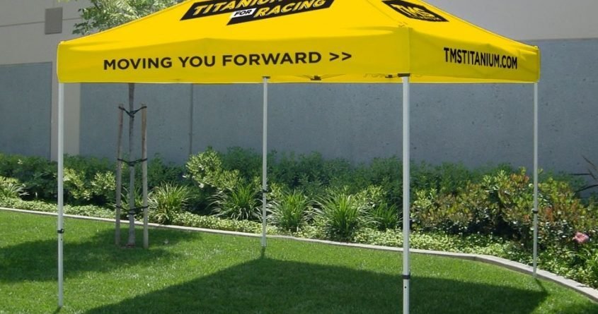 Portable canopies that literally set up in seconds. Sizes range from 5' x 5' up to 10' x 20'. Larsens, Inc. is an authorized KD Kanopy distributor.